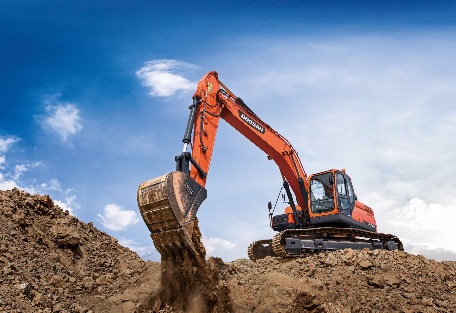 Экскаватор гусеничный Doosan 260